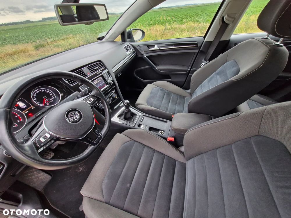Volkswagen Golf 1.4 TSI BMT Highline - 38