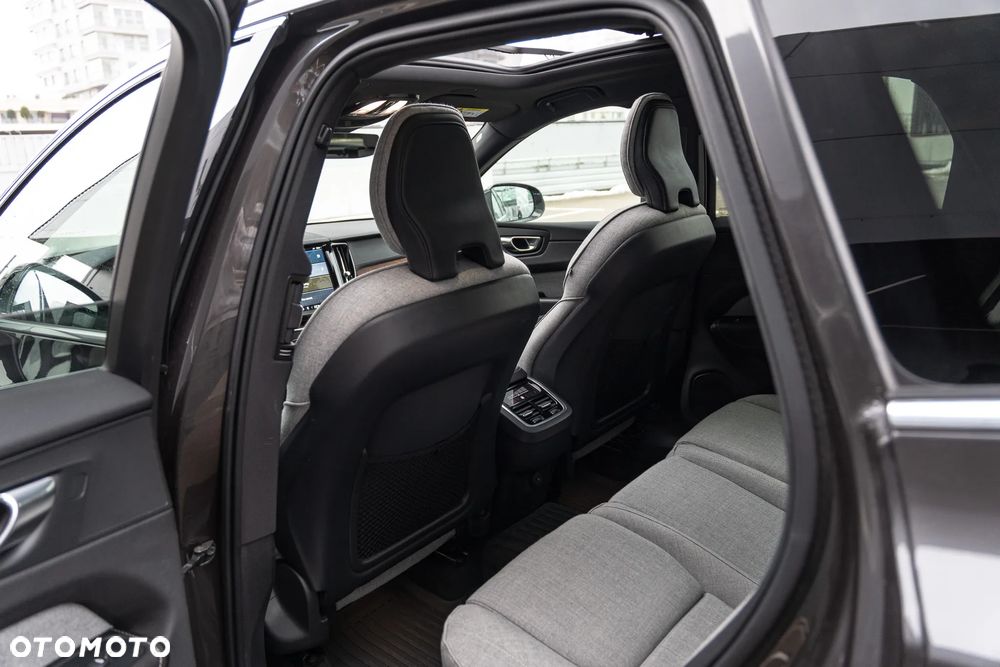 Volvo XC 60 D4 SCR AWD Inscription - 18