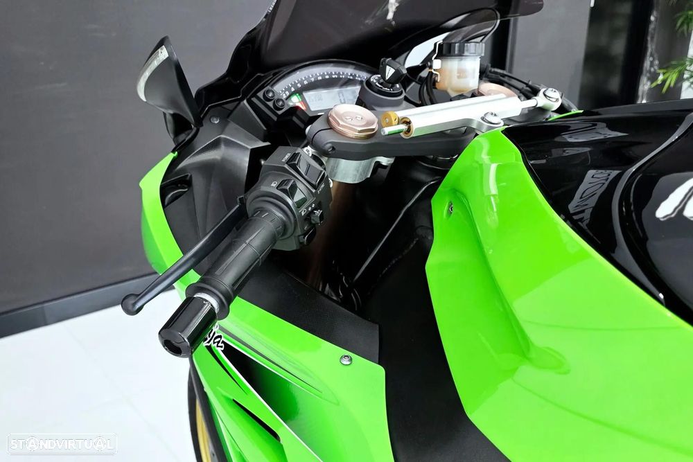 Kawasaki ZX - 21