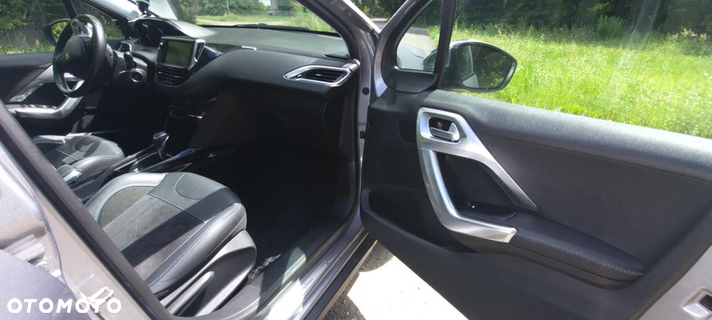 Peugeot 2008 PureTech 110 GPF Stop&Start EAT6 Crossway - 23