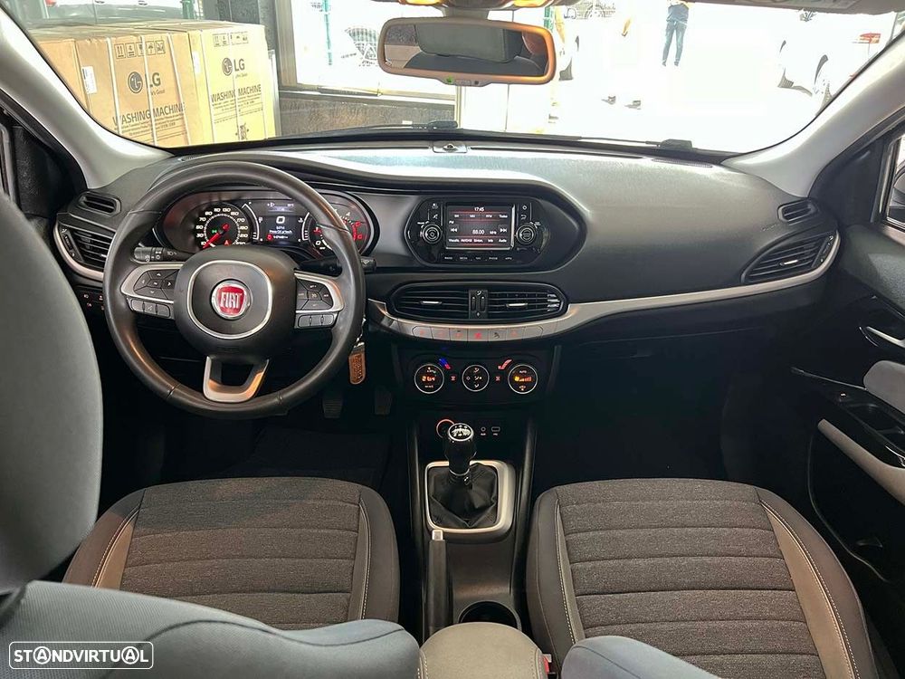 Fiat Tipo Sedan 1.3 MultiJet Lounge - 11