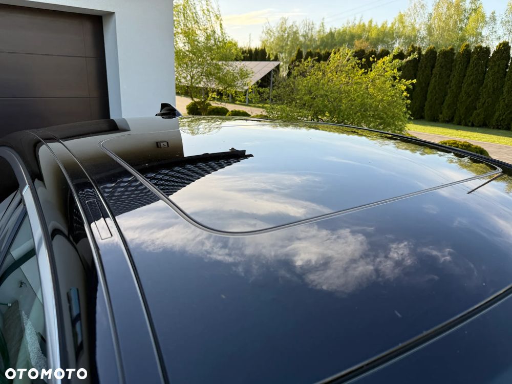 BMW Seria 5 530d xDrive Sport-Aut Luxury Line - 16