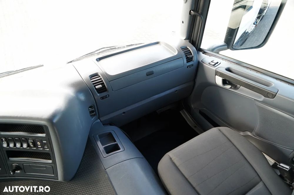 Scania P 410 / 6x4 / BASCULĂ - 6 M + HIAB XS 211 HDS / RADIOCOMANDĂ / EURO 6 / ROTARE / GRABĂ - 29