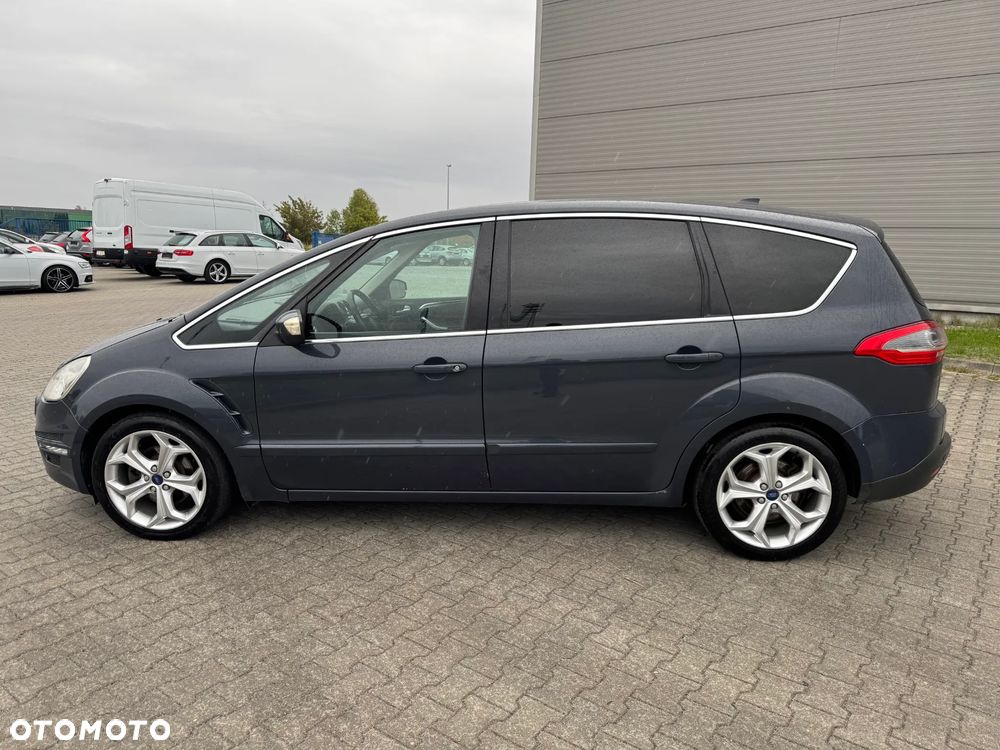 Ford S-Max - 16