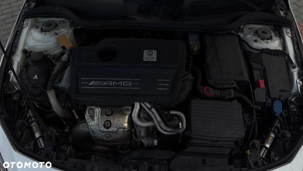 Mercedes-Benz CLA 45 AMG 4-Matic - 20