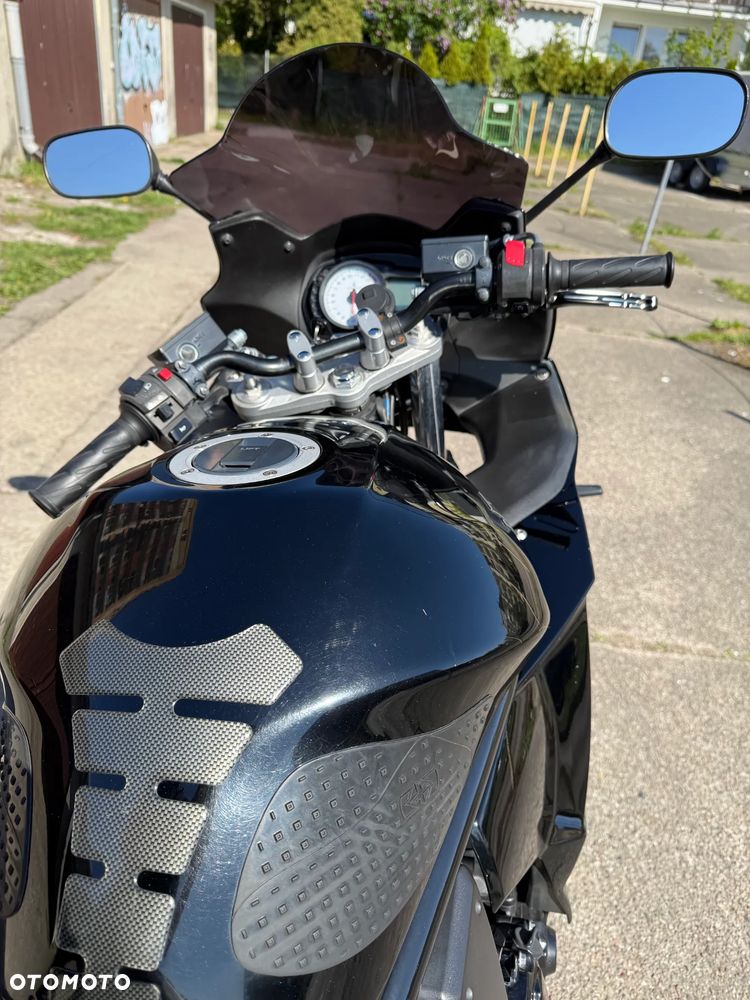 Suzuki GSX - 20