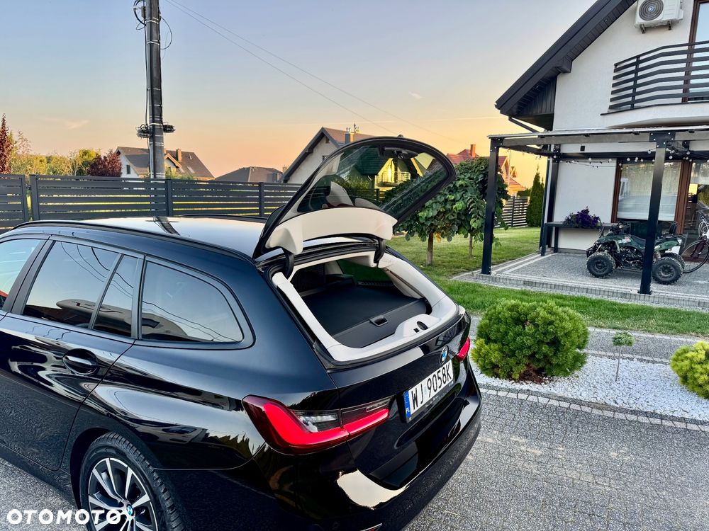BMW Seria 3 318i Advantage sport - 16