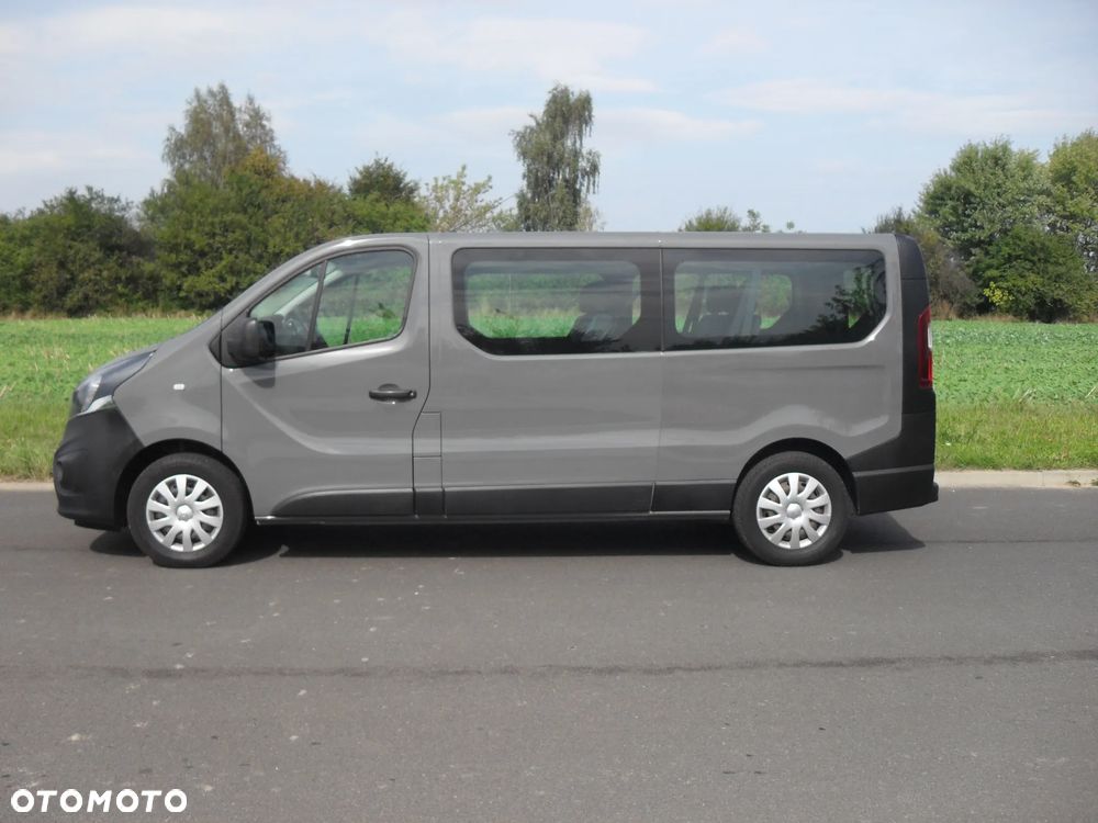 Opel Vivaro - 8