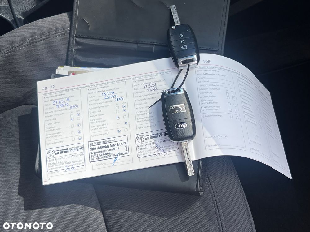 Kia Rio 1.4 Dream Team Edition - 30