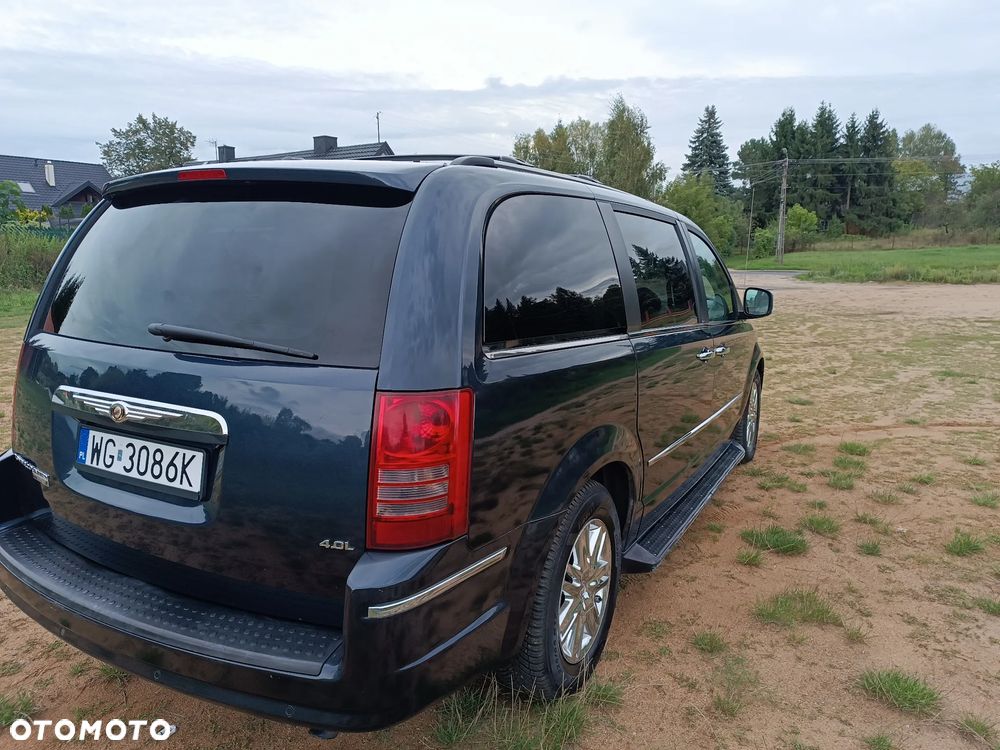 Chrysler Town & Country 4.0 Limited - 5