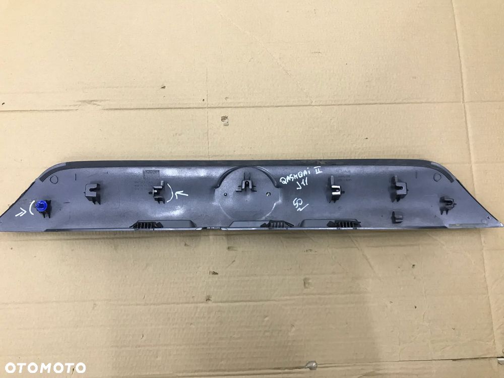 Listwa Nissan qashqai II 2 j11 blenda nakładka klapy bagażnika 908104es 908104et 908104eu - 6