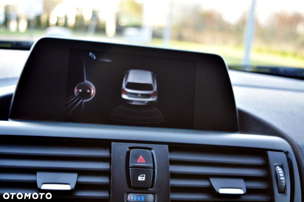 BMW Seria 1 116i - 18