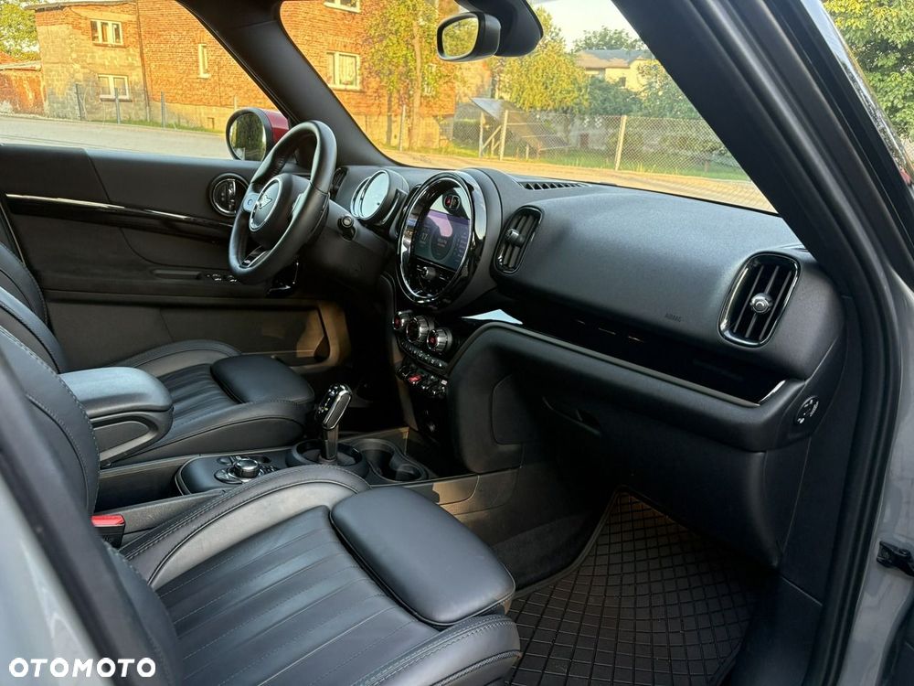 MINI John Cooper Works - 14