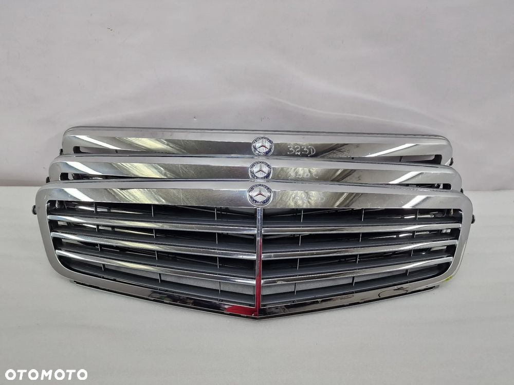 MERCEDES C-KLASSA W204 06- ATRAPA / GRILL PRZEDNI PRZÓD ŁADNY , NR A2048800323 , NR AUKCJI GL323 - 6