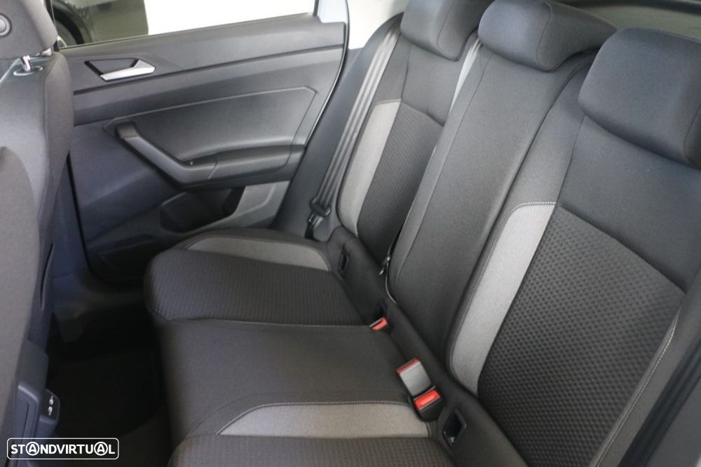 VW Taigo 1.0 TSI Urban DSG - 17