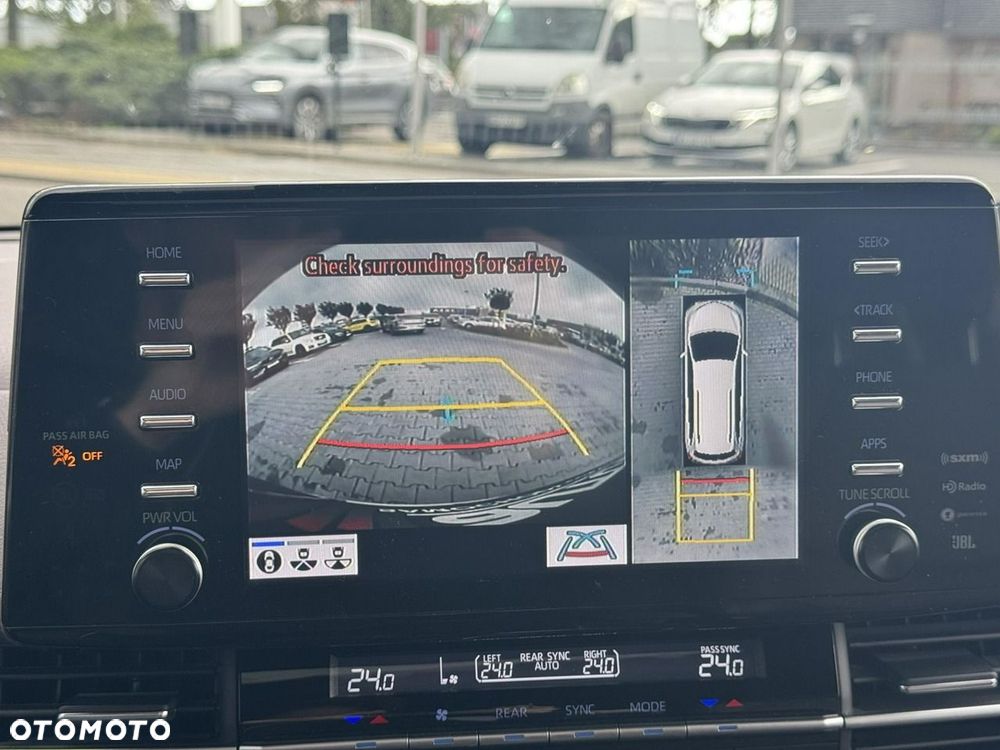 Toyota Sienna - 30