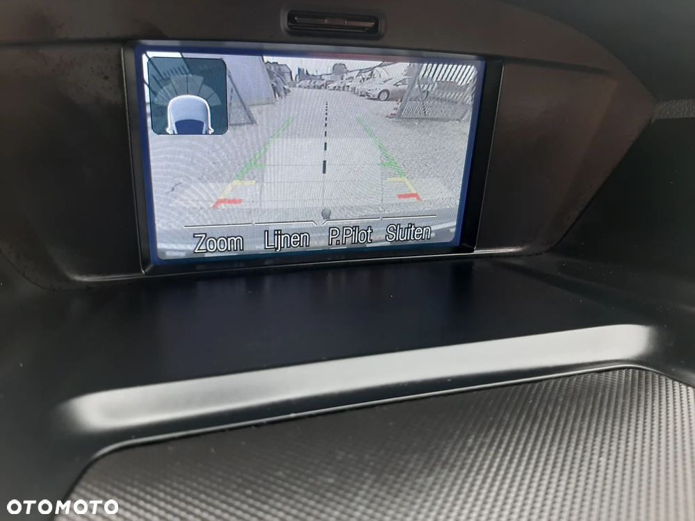 Ford Kuga 2.0 TDCi 2x4 Titanium - 15