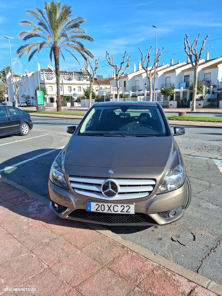 Mercedes-Benz B 180 - 5