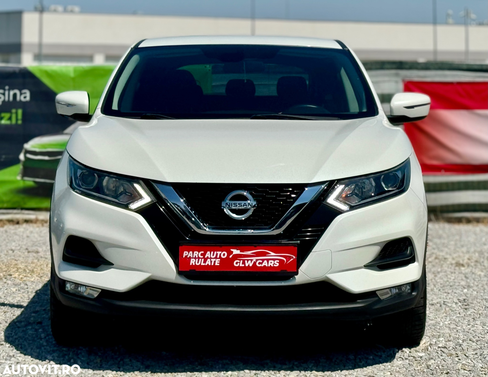 Nissan Qashqai 1.6 DCI Xtronic ACENTA - 5