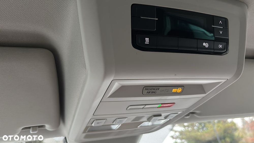 Volkswagen Multivan - 11