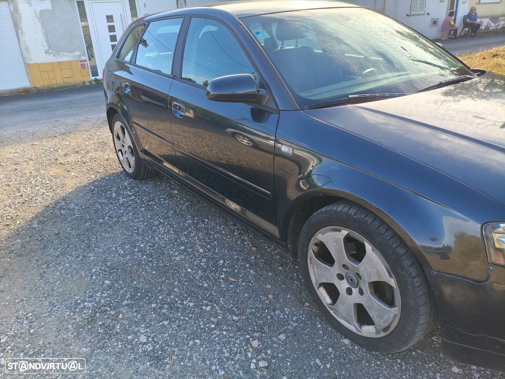 Audi A3 Sportback 1.9 TDI S line Sport Pack plus - 4