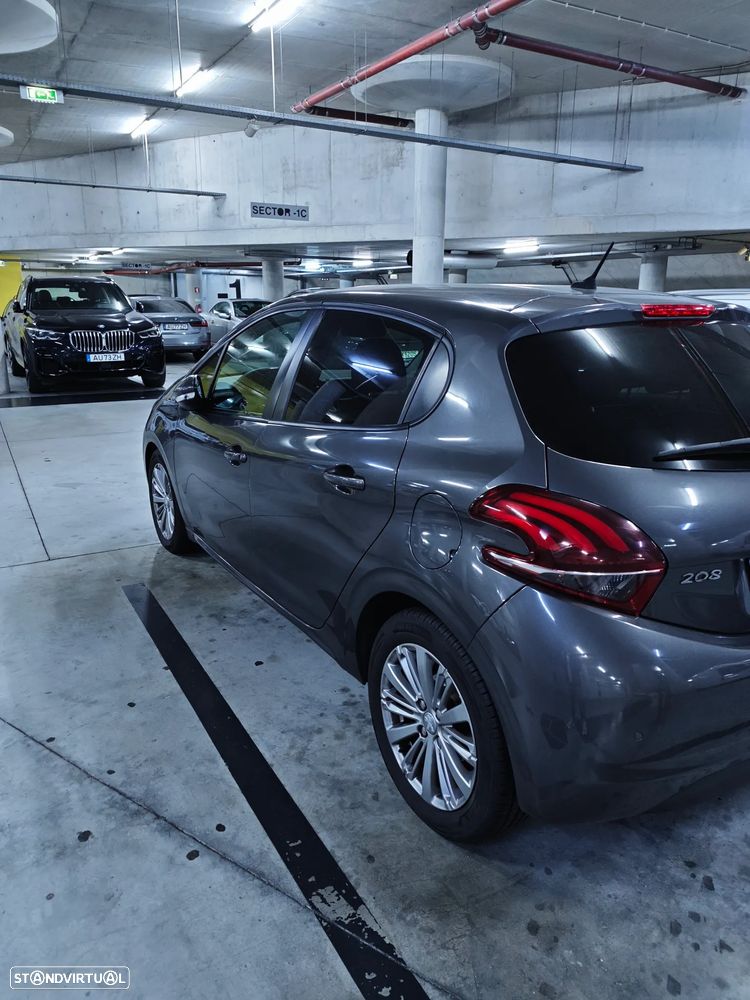 Peugeot 208 1.5 BlueHDi Signature - 3