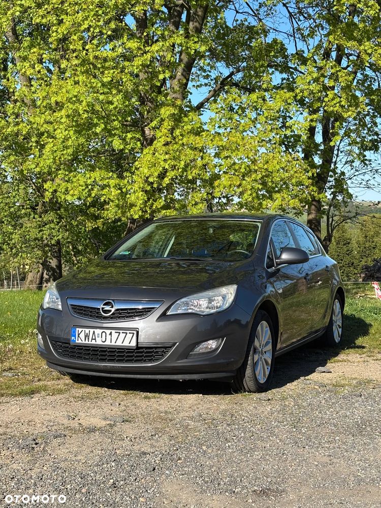 Opel Astra 1.4 T Cosmo - 1