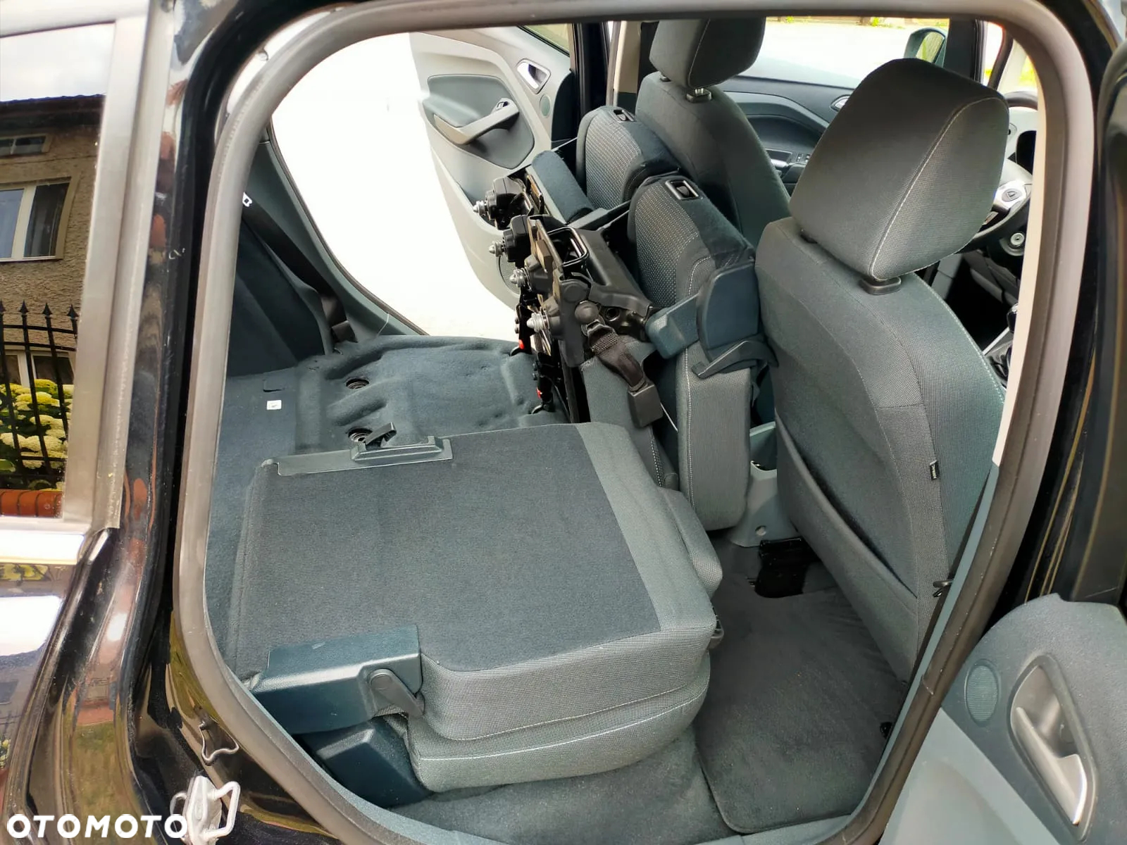 Ford C-MAX 1.6 EcoBoost Start-Stop-System Champions Edition - 25
