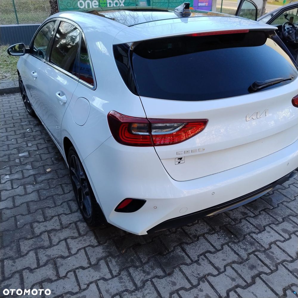 Kia Ceed 1.5 T-GDI Business Line - 4