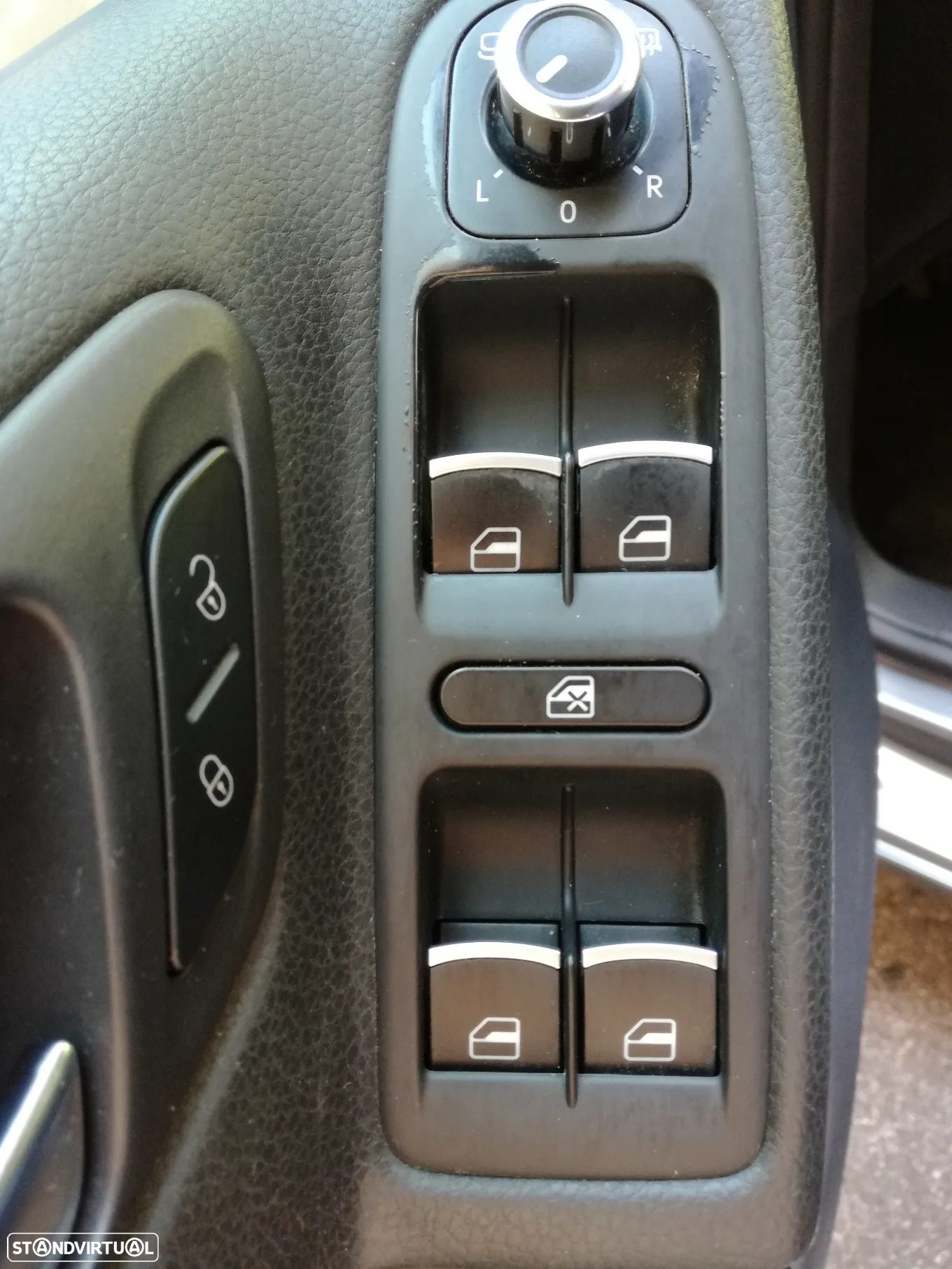 VW Golf 2.0 TDi Highline - 16