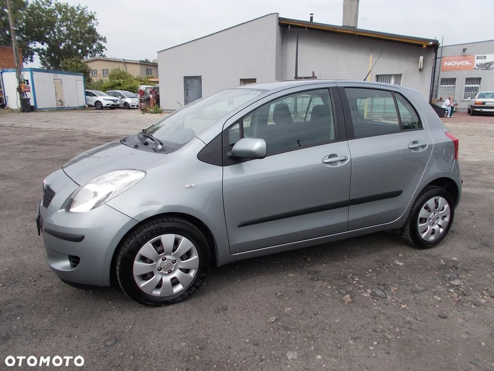 Toyota Yaris 1.0 VVT-i Style - 1