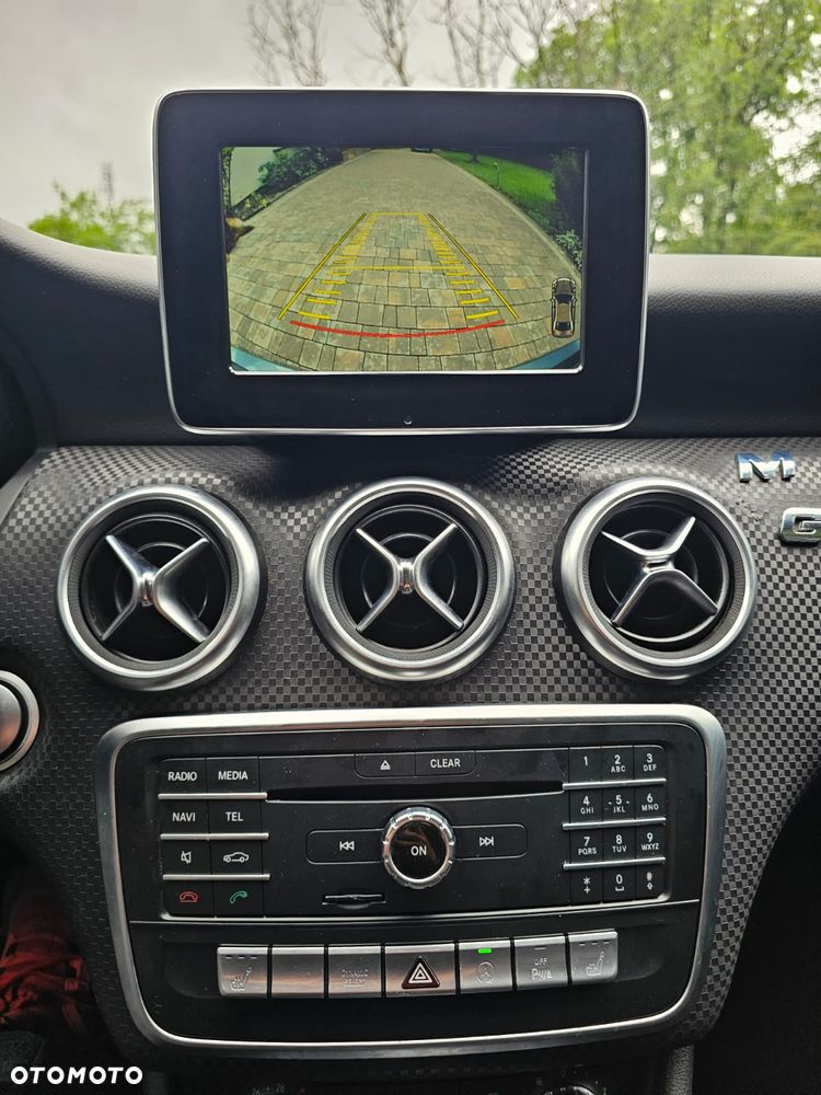 Mercedes-Benz Klasa A 180 7G-DCT Activity Edition - 14