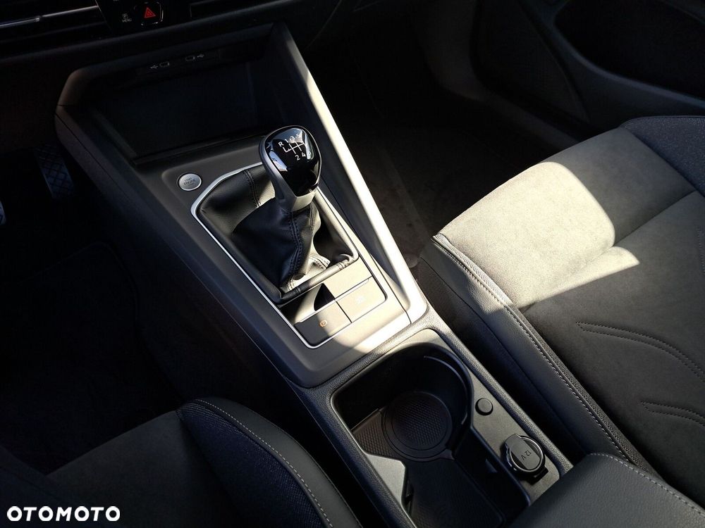Volkswagen Golf 1.5 TSI Life Plus - 23