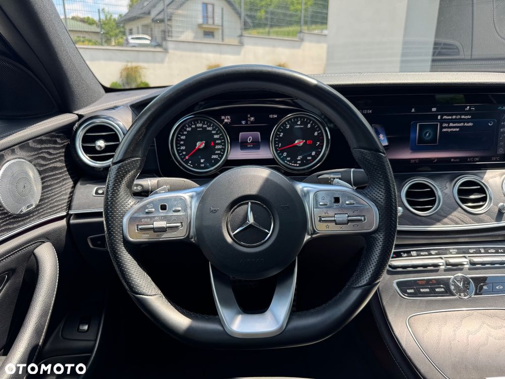 Mercedes-Benz Klasa E 200 4-Matic 9G-TRONIC - 17