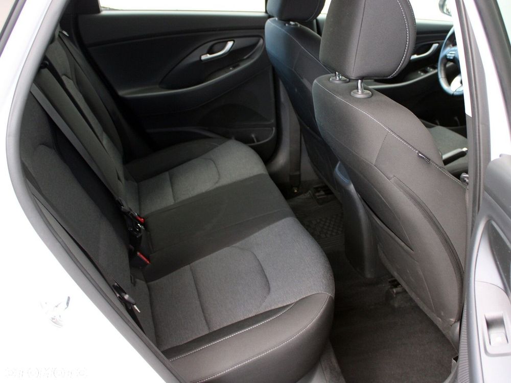 Hyundai i30 1.5 T-GDI 48V Smart - 15