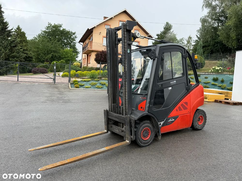 Linde H25T-02 - 3