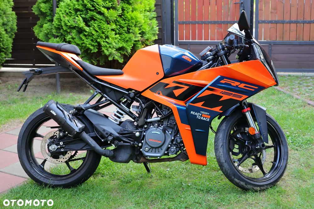 KTM RC 125 - 10