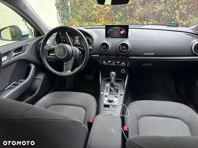 Audi A3 Sportback 35 TFSI S tronic - 6