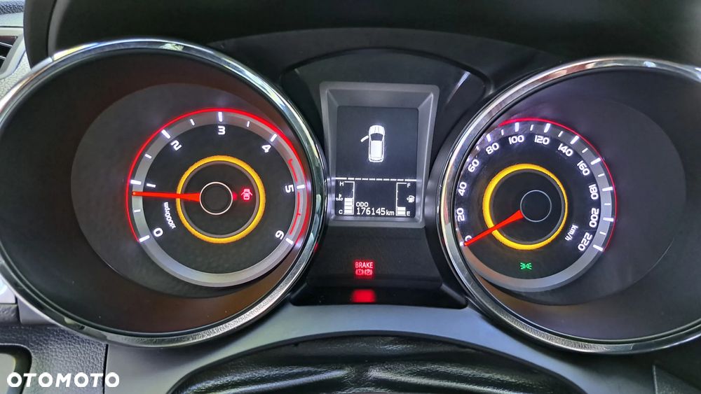 SsangYong/KGM Tivoli e-XDi 160 2WD Quartz - 27