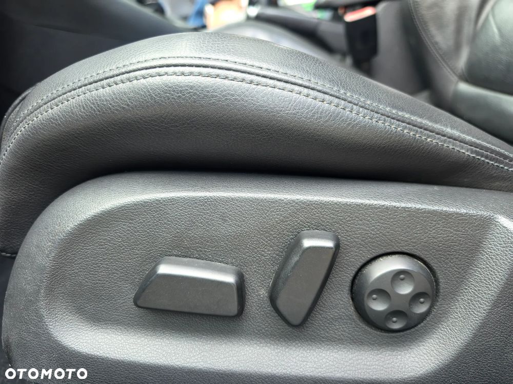 Volkswagen Golf 2.0 TSI 4Mot R DSG - 14