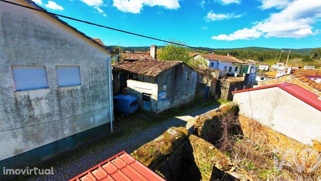 Casa / Villa em Castanheira de Pêra e Coentral de 120 m2 - Grande imagem: 4/33