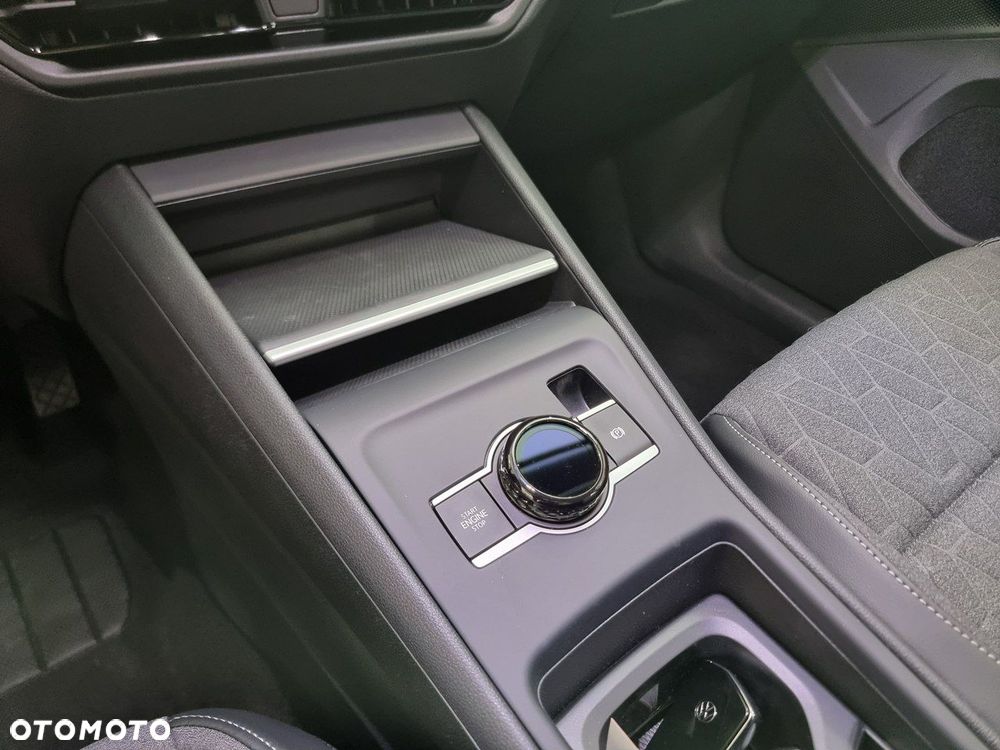 Volkswagen Tiguan - 16