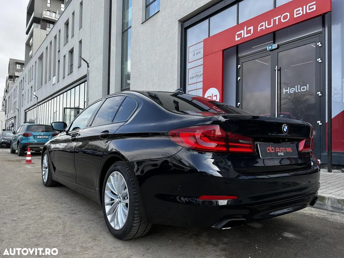 BMW Seria 5 540i xDrive AT - 9