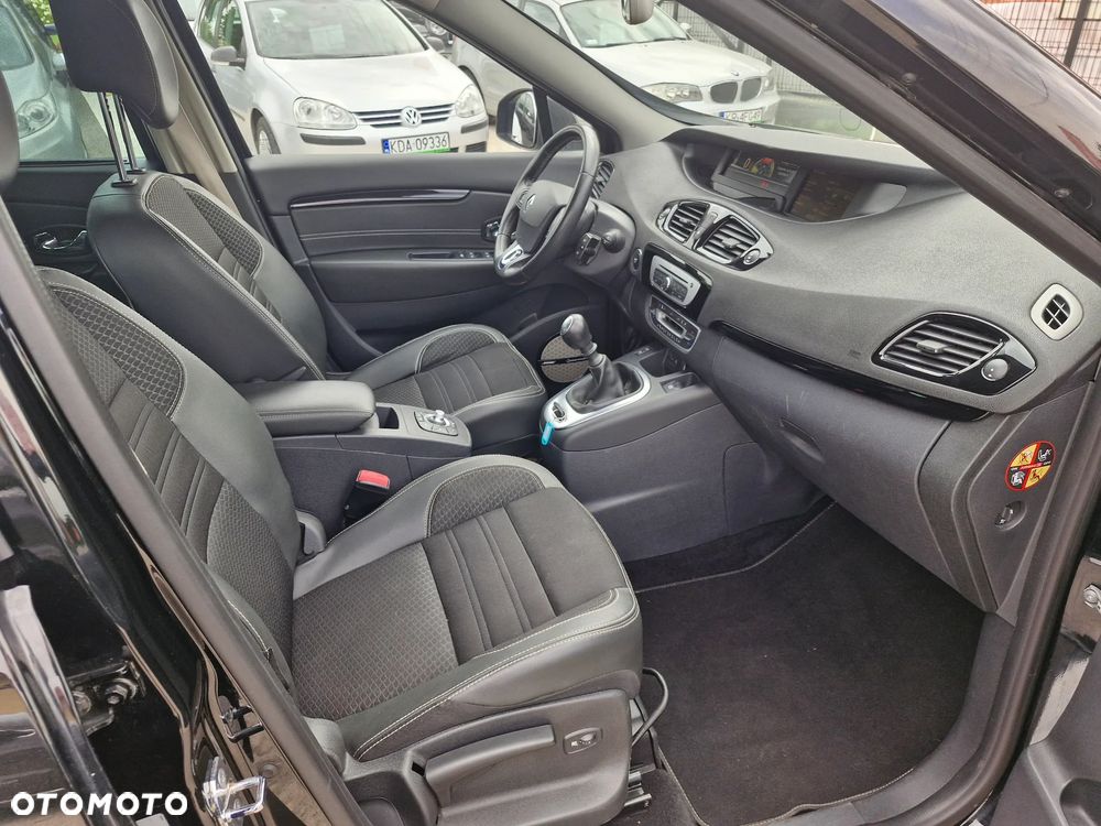 Renault Grand Scenic ENERGY TCe 130 BOSE EDITION - 25