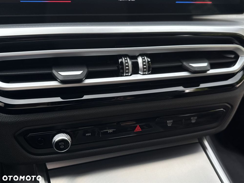 BMW Seria 3 320d xDrive - 15