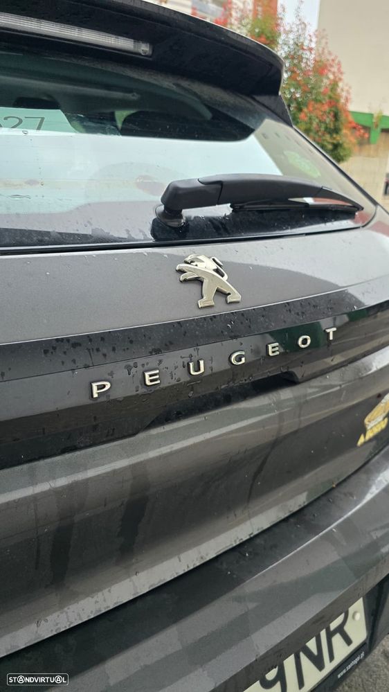 Peugeot 208 1.2 PureTech Active - 17