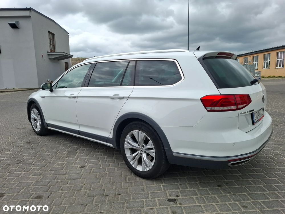 Volkswagen Passat 2.0 TDI BMT 4Mot Highline DSG - 4