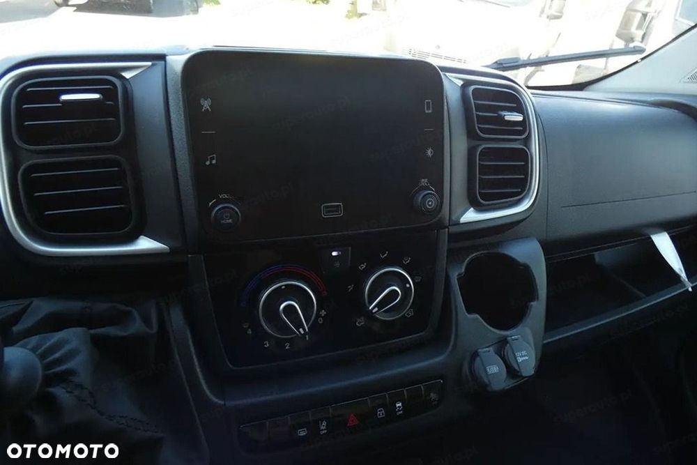 Opel Movano L2H2 2.2 140KM - 8