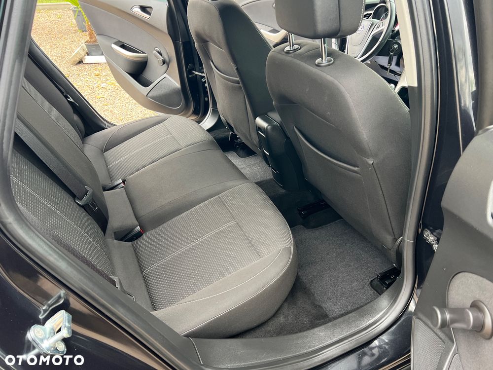 Opel Astra 1.6 Design Edition - 18