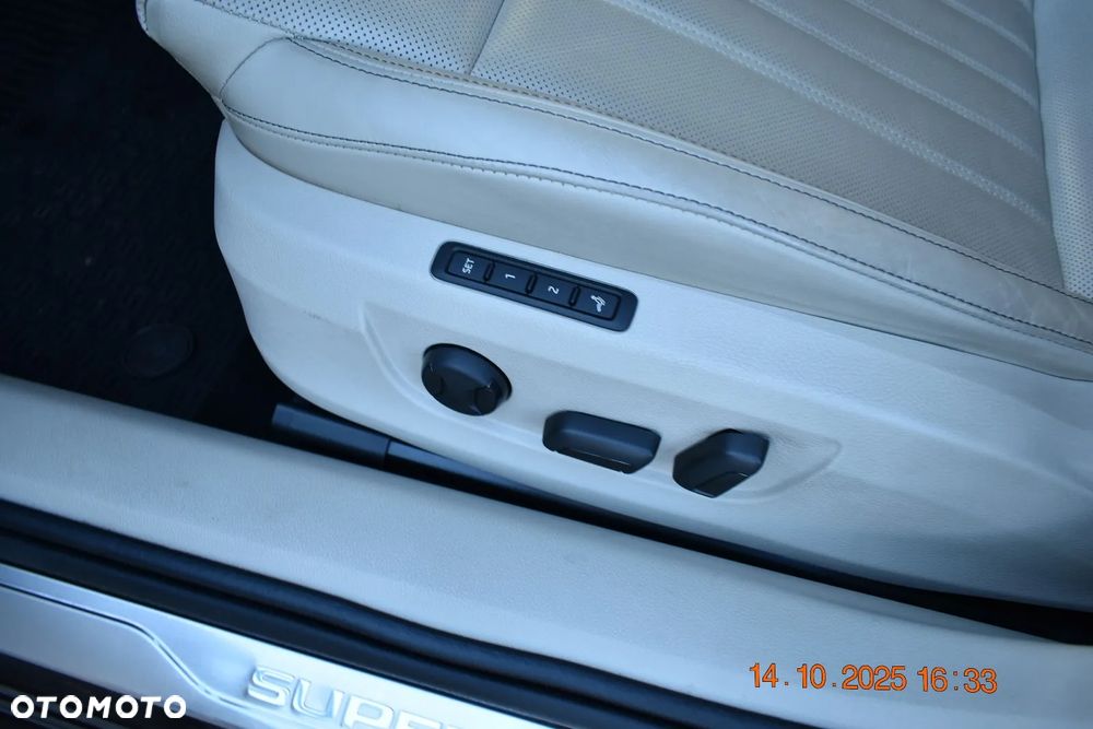 Skoda Superb 2.0 TSI 4x4 L&K DSG - 14